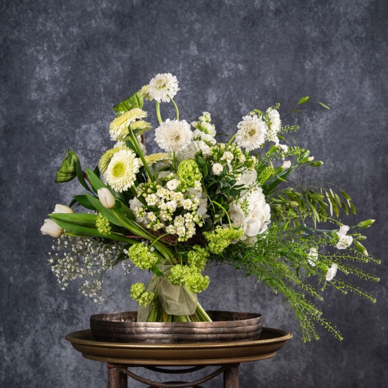 comprar online ramo de flores blancas