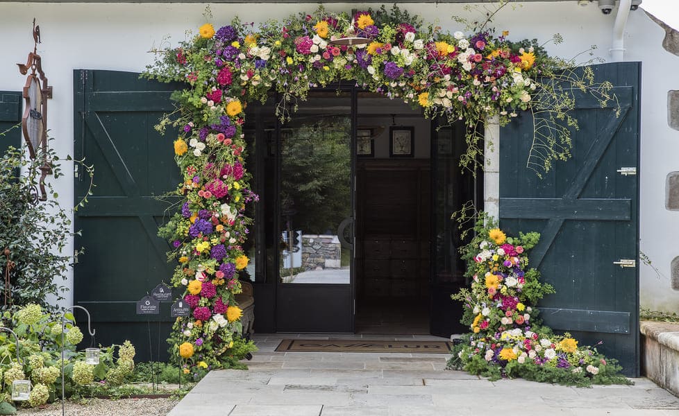 arco floral para bodas creado por silvosa hermanos