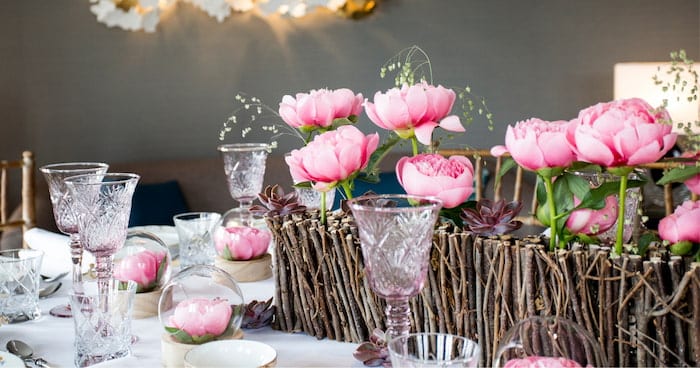 decoracion floral con peonías